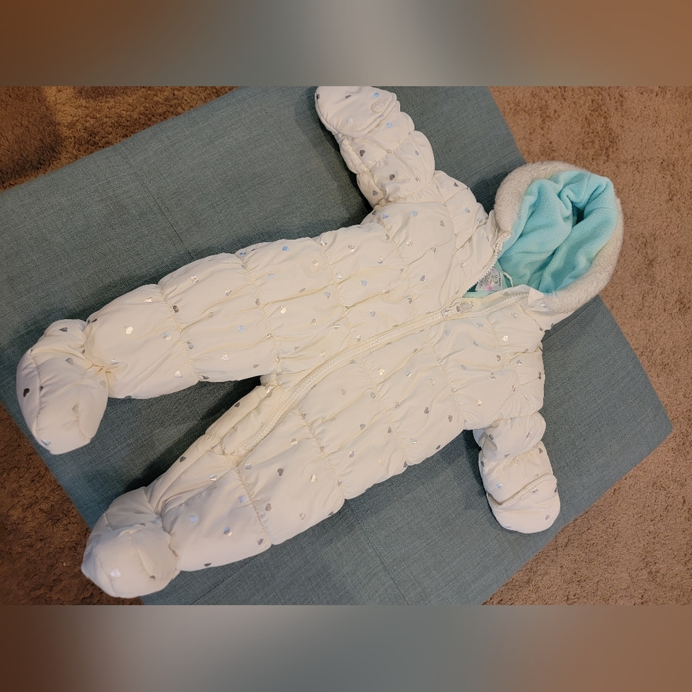 Carters baby girl snowsuit Size 0-3 months